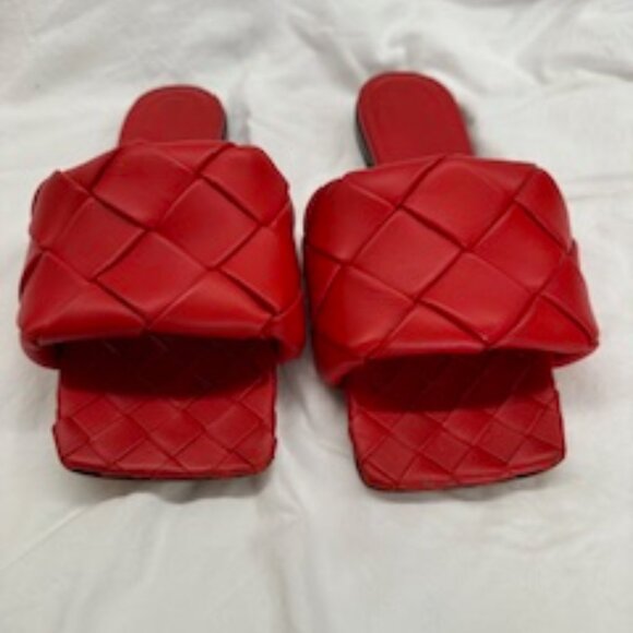 Bottega Veneta Leather Size 38 Red Leather Slides. - Picture 4 of 5